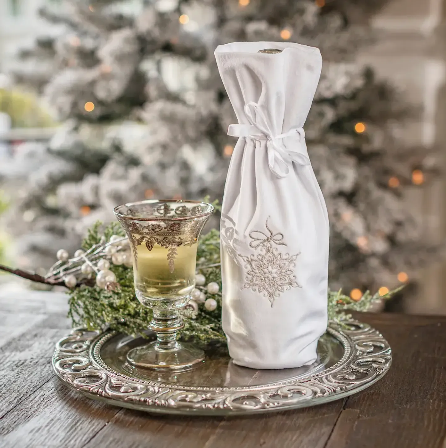 A Pair (2) Snowflake Velvet Cream Wine Bag